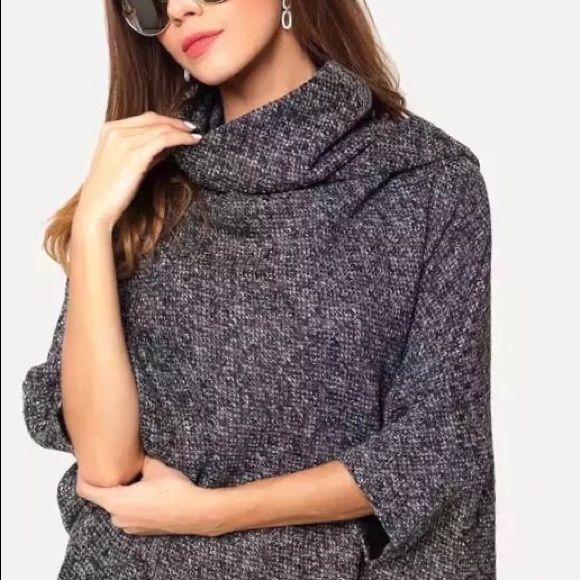 Cowl poncho - Picture 2 of 5